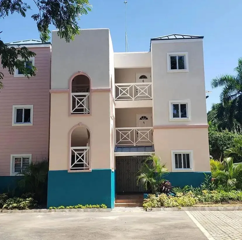 La Calma - Chatham Grove, Unit 2 Apartment Montego Bay
